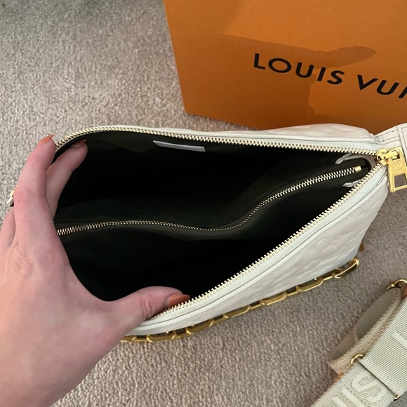 Louis Vuitton White Coussin Bag - Picture 5 of 11